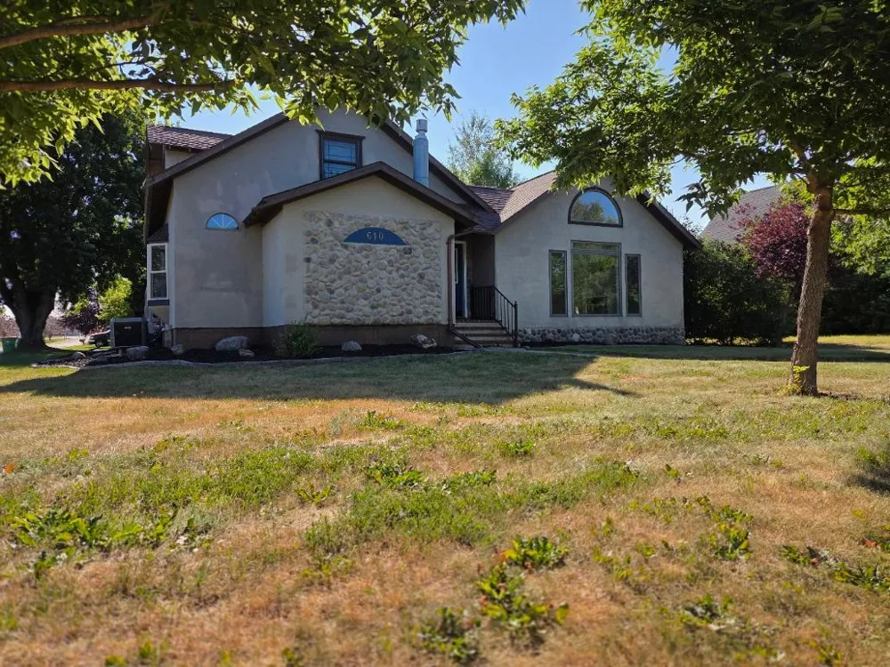 610 6th Street SW Forman, ND 58032