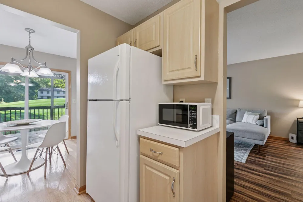 146 River Woods Lane Burnsville, MN 55337