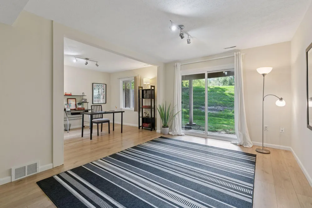 146 River Woods Lane Burnsville, MN 55337
