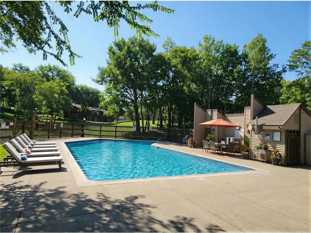 146 River Woods Lane Burnsville, MN 55337