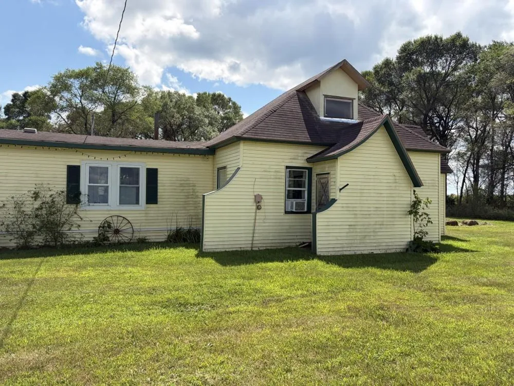 23829 County Road 2 Staples, MN 56479