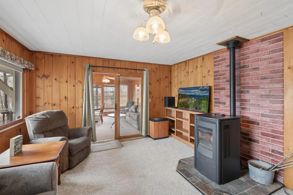 2108 Peninsula Drive Mora, MN 55051