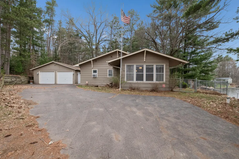 2108 Peninsula Drive Mora, MN 55051
