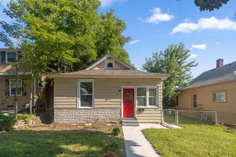 1035 Magnolia Avenue E