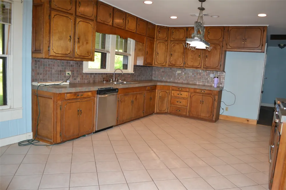 1895 DORCHEAT Minden, LA 71055