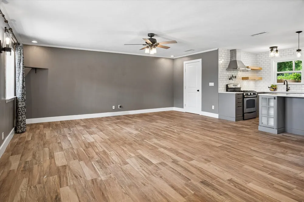 6729 Marilyn Lane North Richland Hills, TX 76180