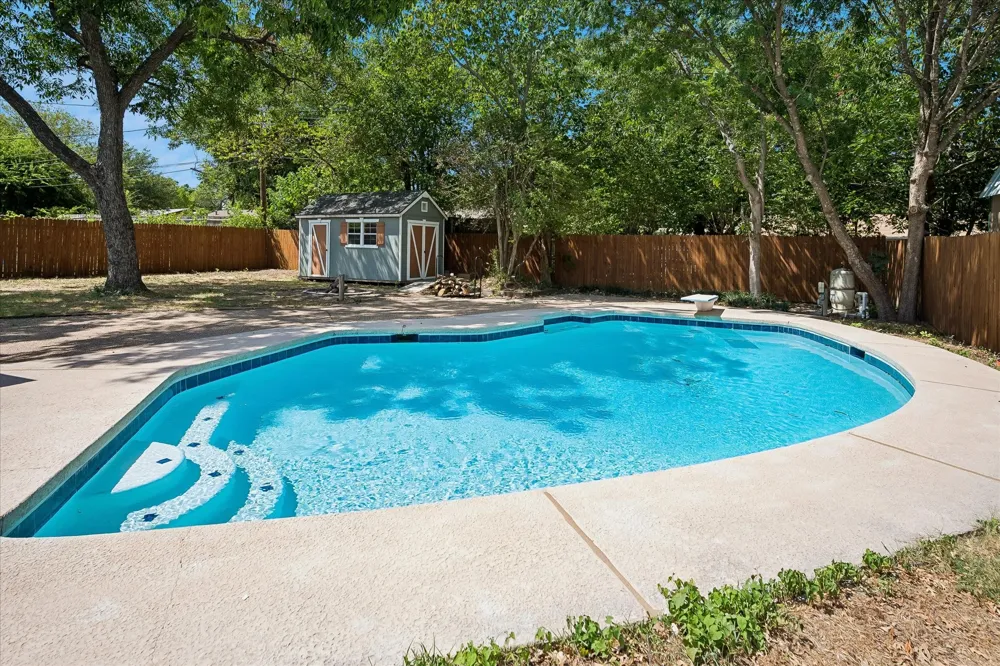 6729 Marilyn Lane North Richland Hills, TX 76180