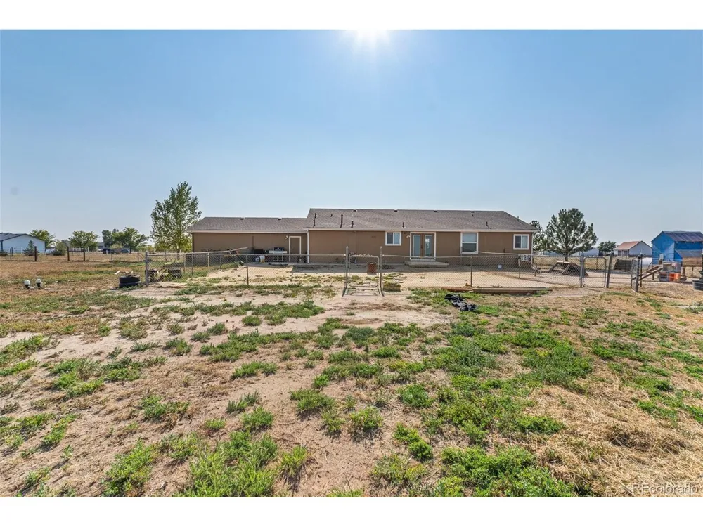 9 E Ranch Road Wiggins, CO 80654