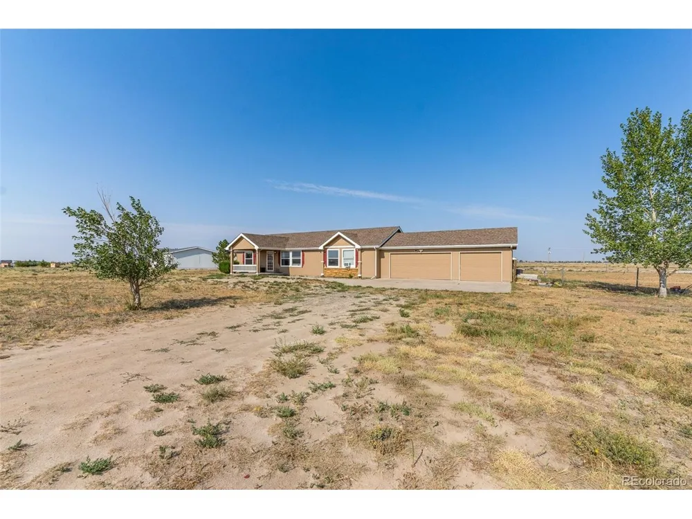 9 E Ranch Road Wiggins, CO 80654