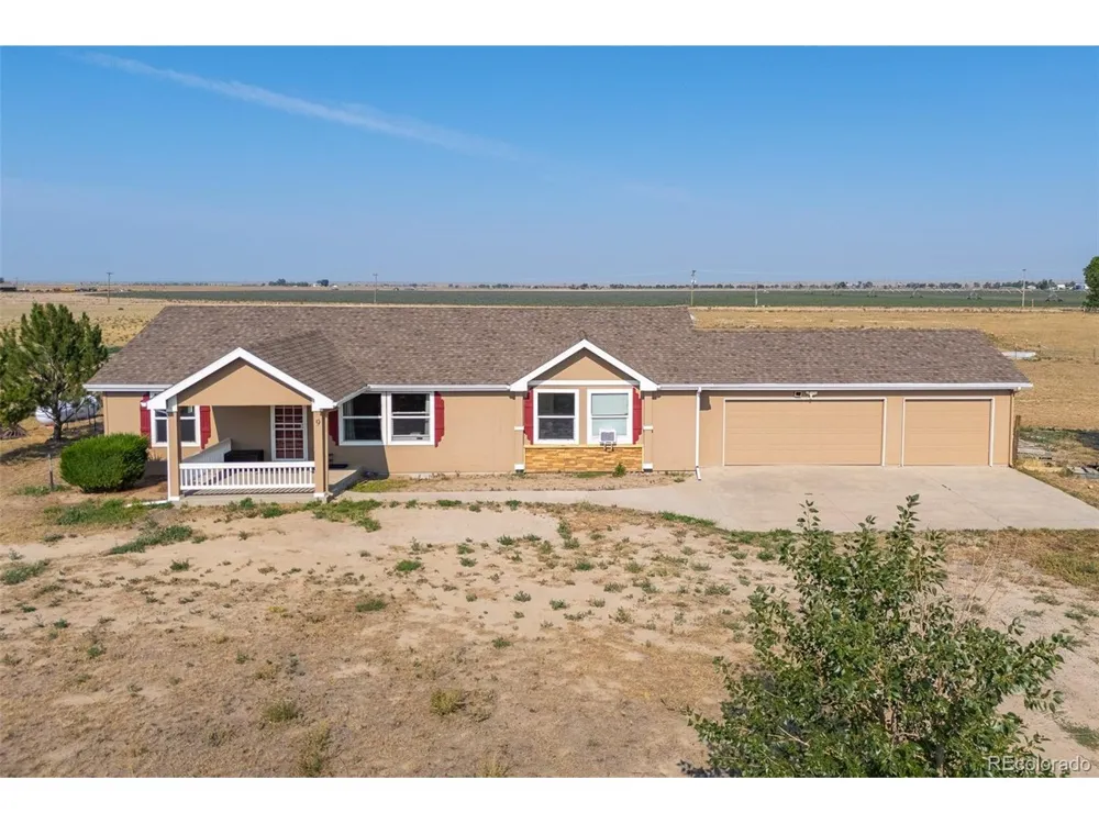 9 E Ranch Road Wiggins, CO 80654