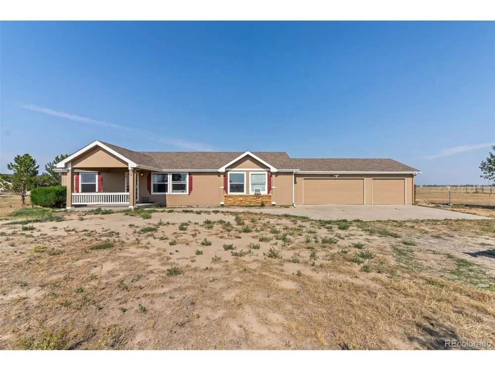 9 E Ranch Road Wiggins, CO 80654