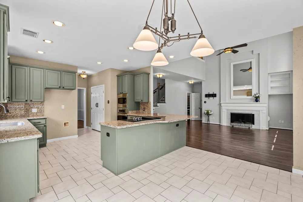 2210 Bay Haven Way League City, TX 77573