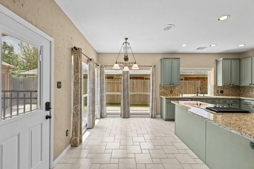 2210 Bay Haven Way League City, TX 77573
