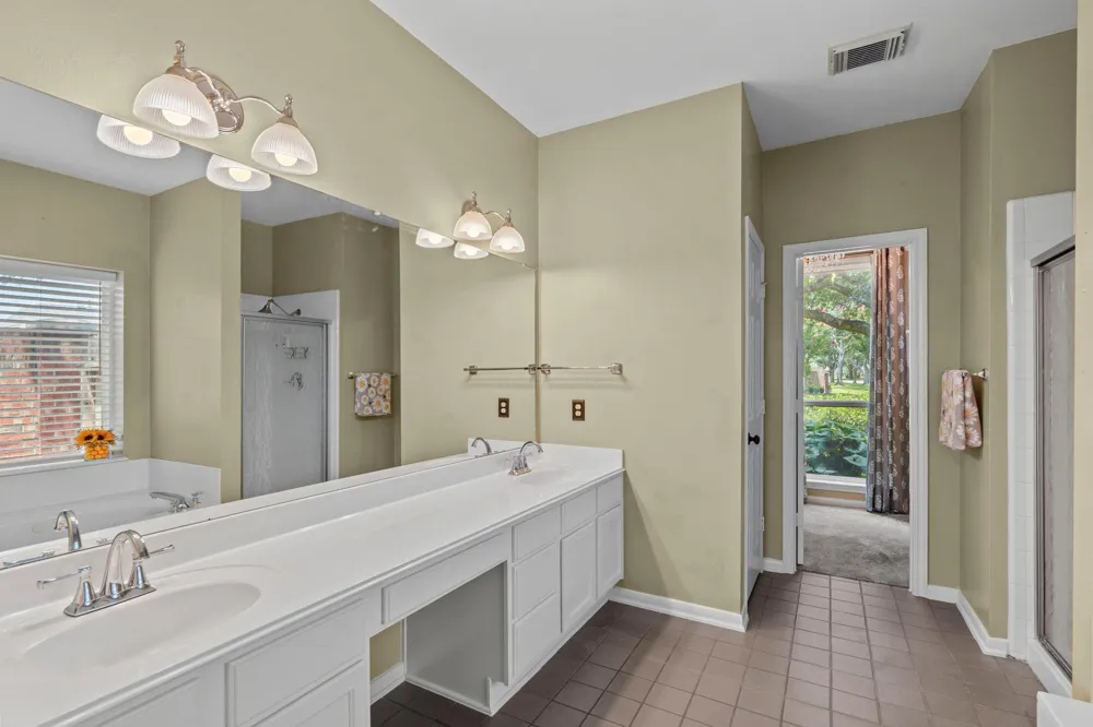 2210 Bay Haven Way League City, TX 77573