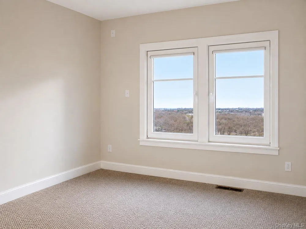 515 Jackson Avenue #27 Gail Grace North Lindenhurst, NY 11757