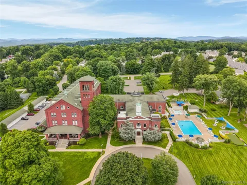 4001 Hickory Court
