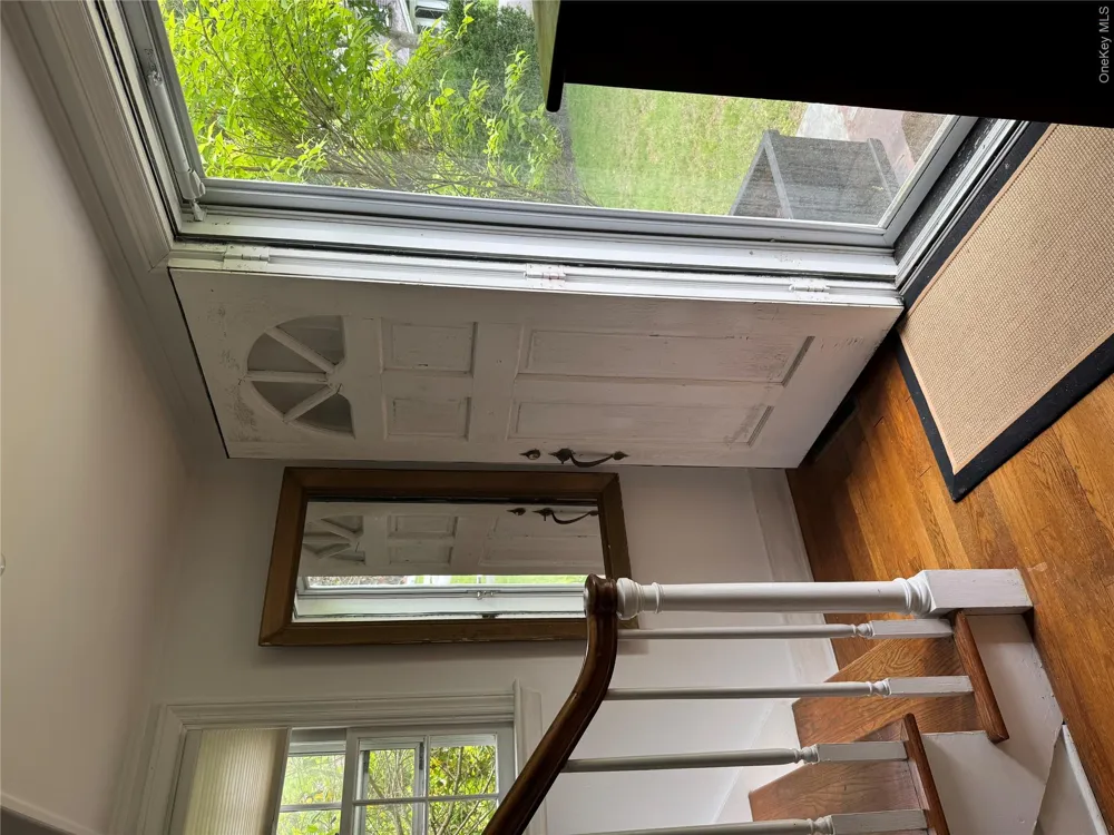 21 Elm Street Southampton, NY 11968
