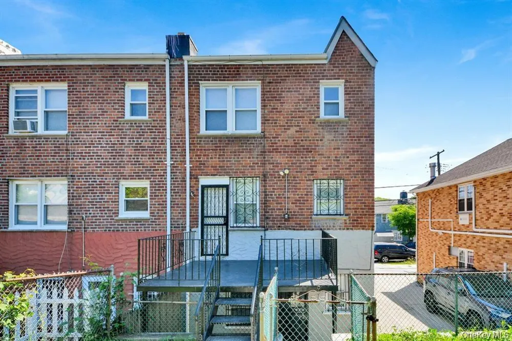 561 Logan Avenue Bronx, NY 10465