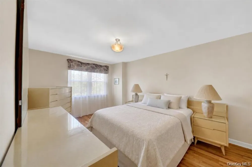 561 Logan Avenue Bronx, NY 10465