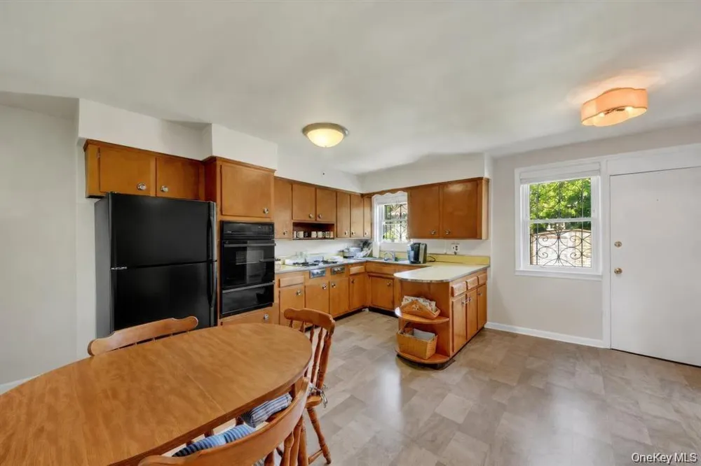 561 Logan Avenue Bronx, NY 10465