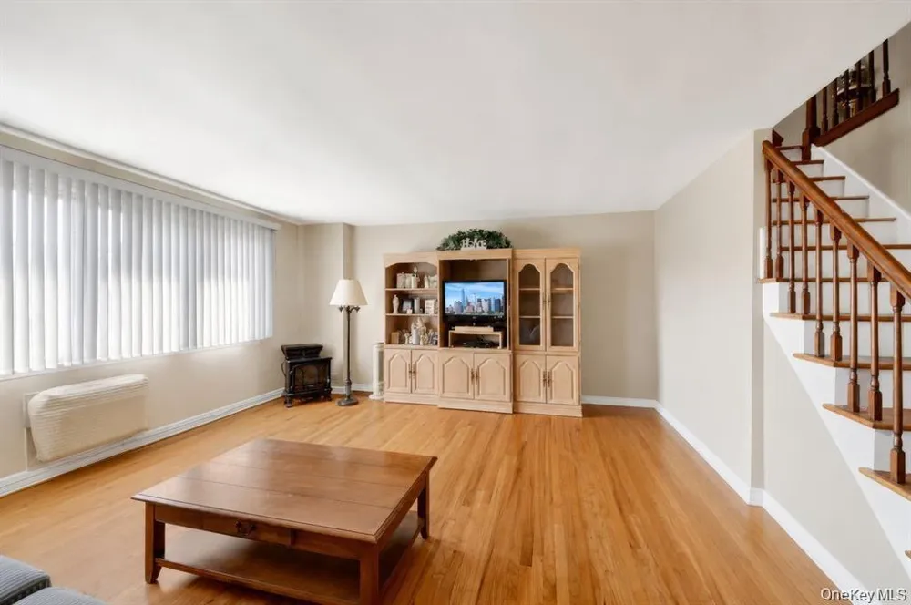 561 Logan Avenue Bronx, NY 10465