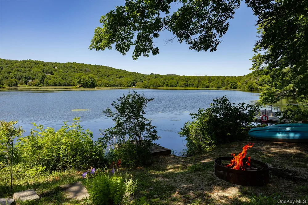 31 Lake Shore Drive Pine Plains, NY 12567