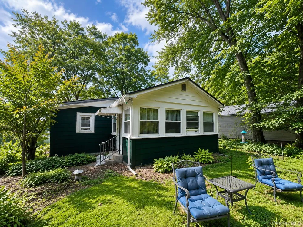 31 Lake Shore Drive Pine Plains, NY 12567
