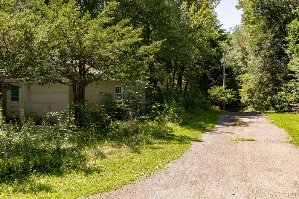 31 Lake Shore Drive Pine Plains, NY 12567