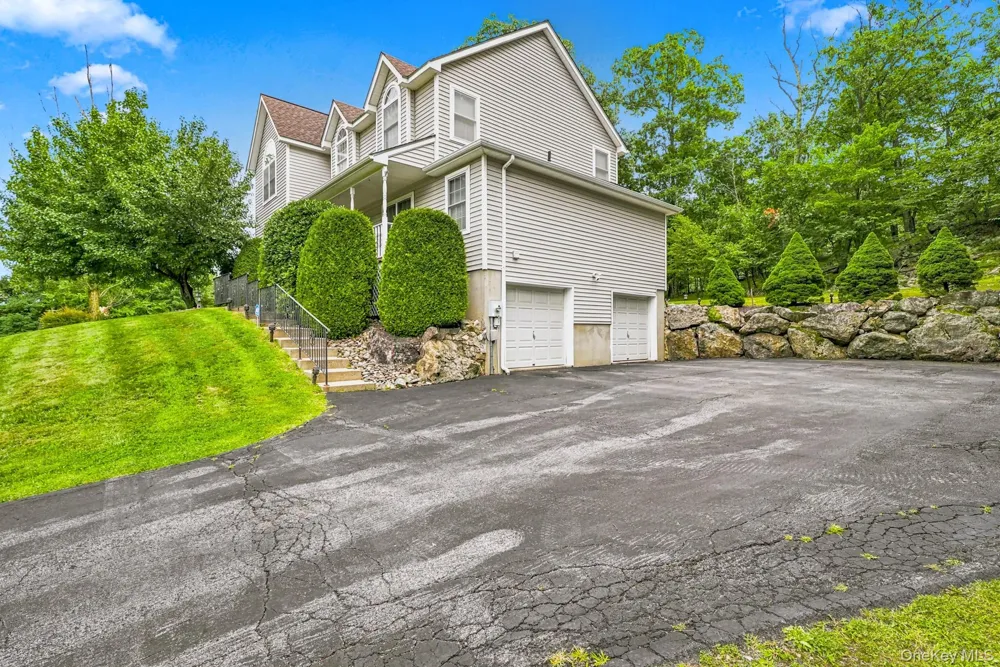 17 Terry Road Monroe, NY 10950
