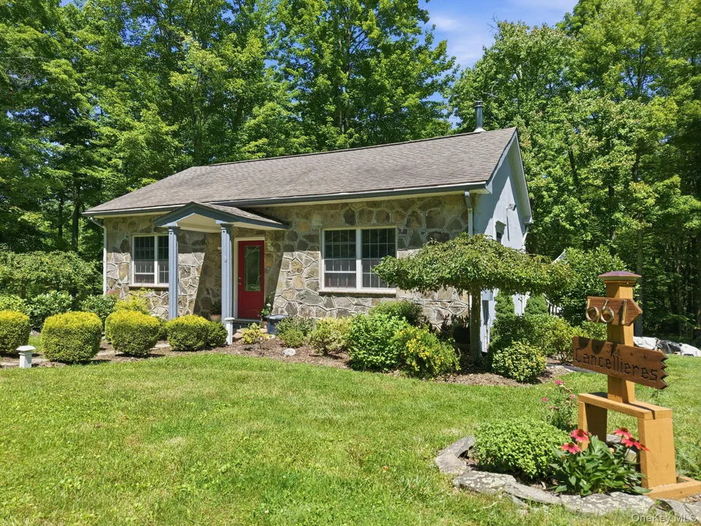 661 Oak Ridge Road Ellenville, NY 12428