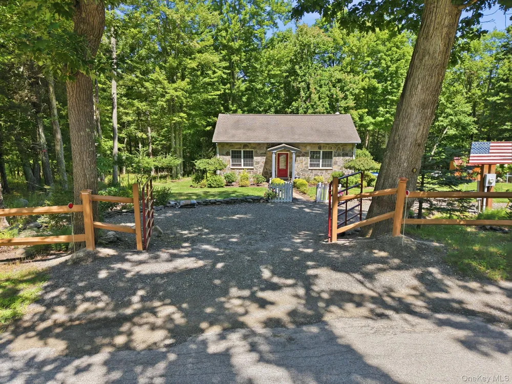 661 Oak Ridge Road Ellenville, NY 12428