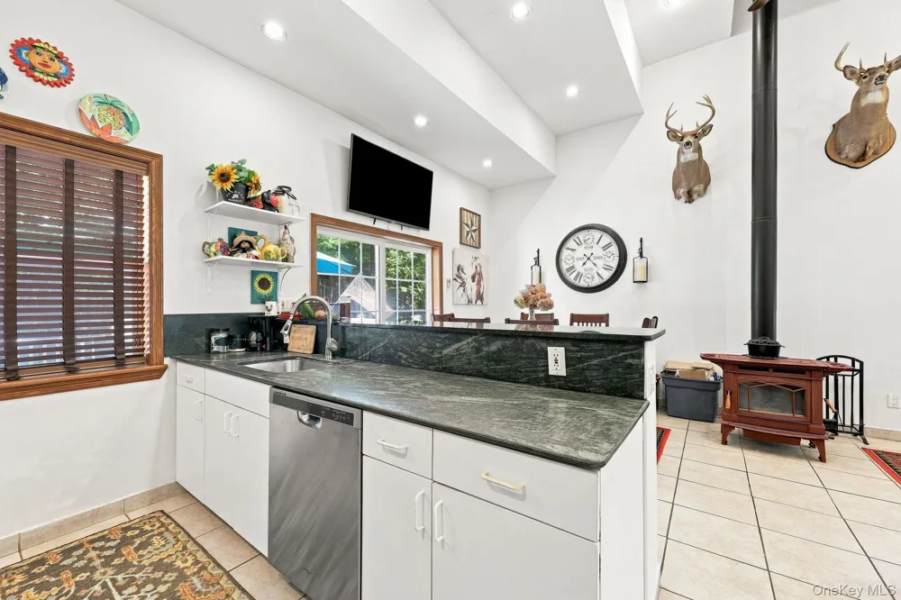 661 Oak Ridge Road Ellenville, NY 12428