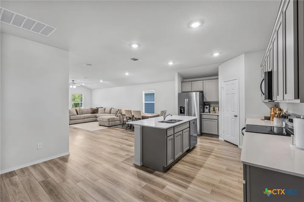 4011 Baerlon Cove Killeen, TX 76542