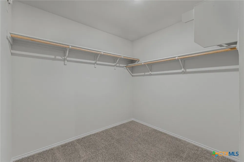 4011 Baerlon Cove Killeen, TX 76542