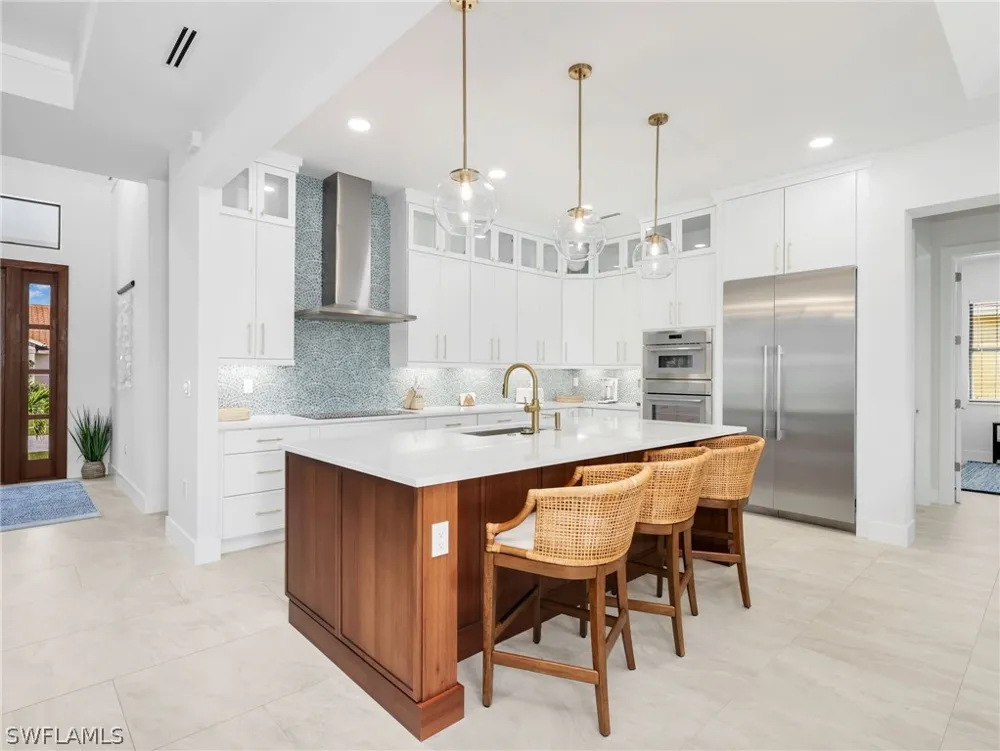 Menorca Court Marco Island, FL 34145