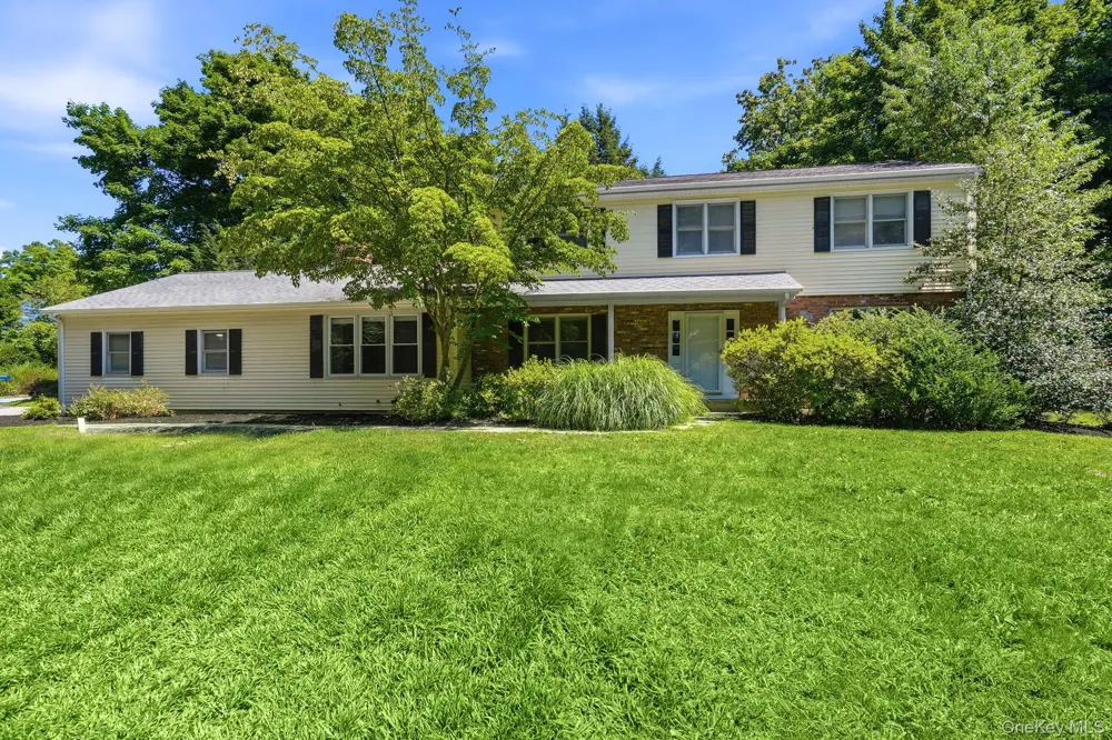 5 Hampton Place Katonah, NY 10536