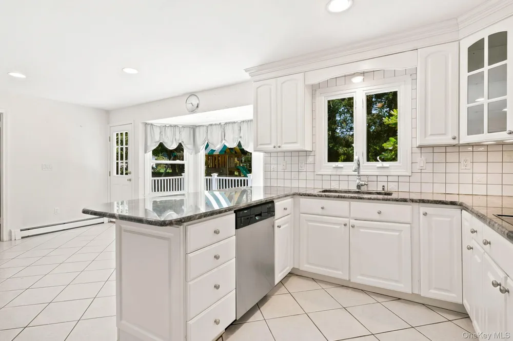 5 Hampton Place Katonah, NY 10536