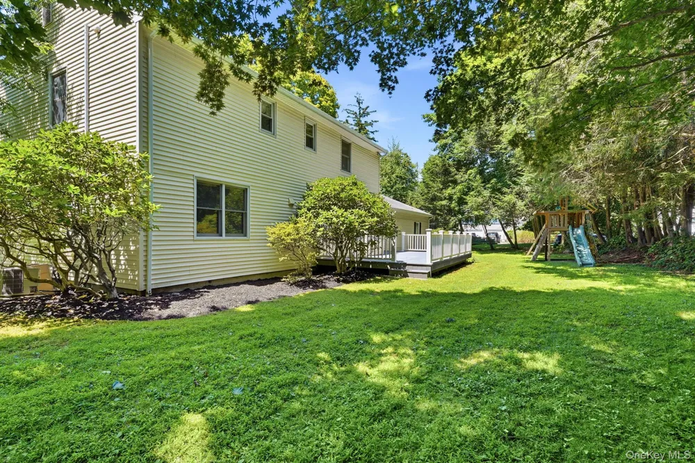 5 Hampton Place Katonah, NY 10536