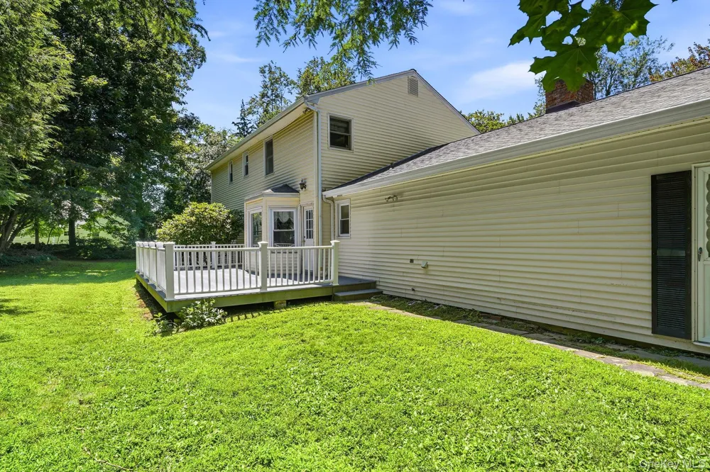 5 Hampton Place Katonah, NY 10536
