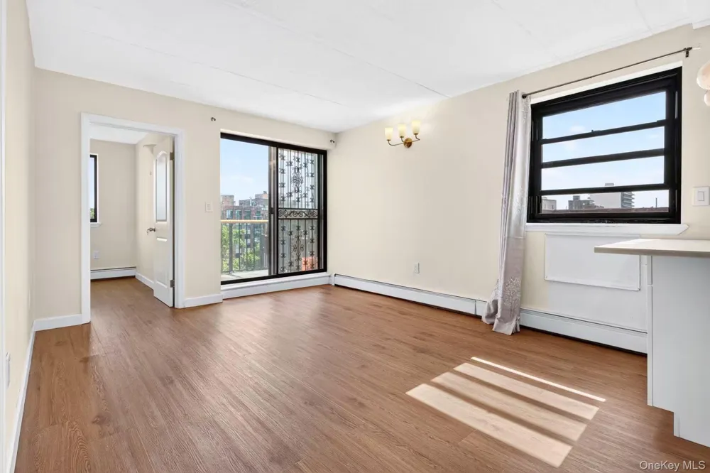 14468 38th Avenue #703 Flushing, NY 11354