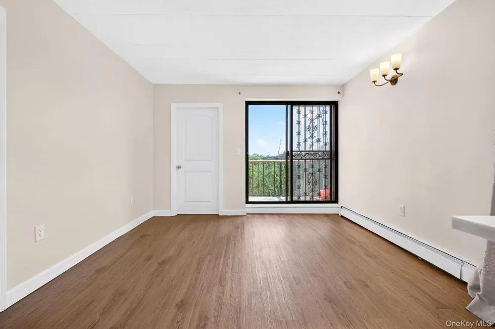 14468 38th Avenue #703 Flushing, NY 11354