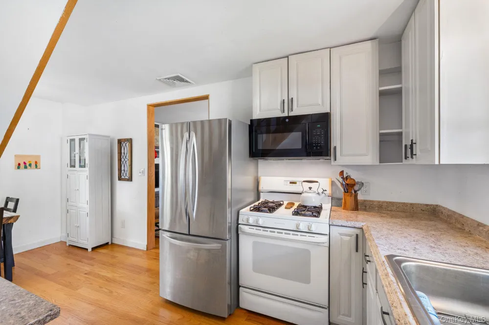 9 Willow Avenue Nyack, NY 10960
