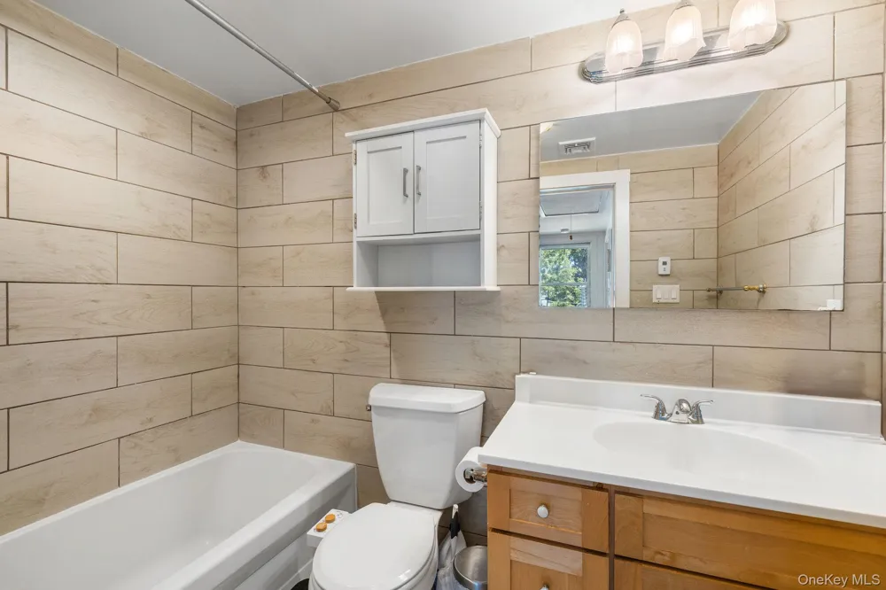 9 Willow Avenue Nyack, NY 10960