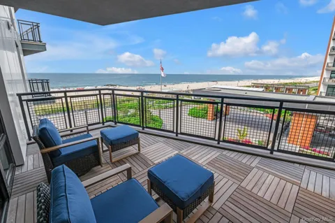 140 Boardwalk #503B