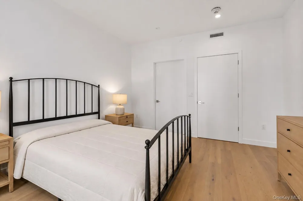 140 Boardwalk #503B Long Beach, NY 11561