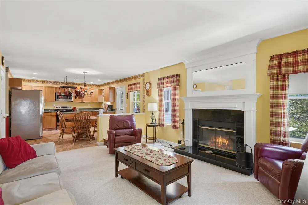 48 Reynolds Road Poughquag, NY 12570