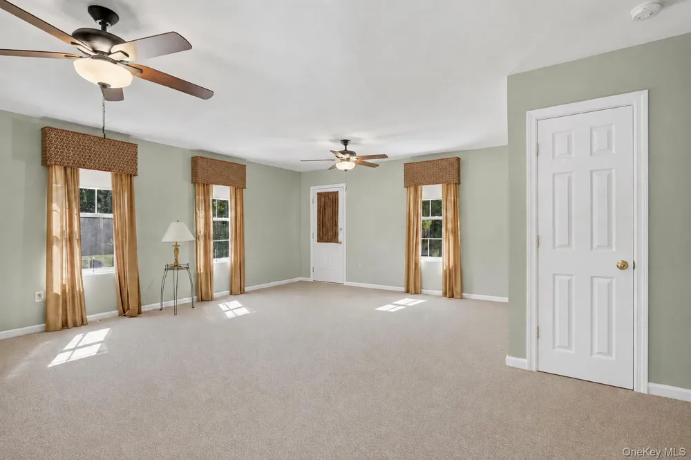 48 Reynolds Road Poughquag, NY 12570