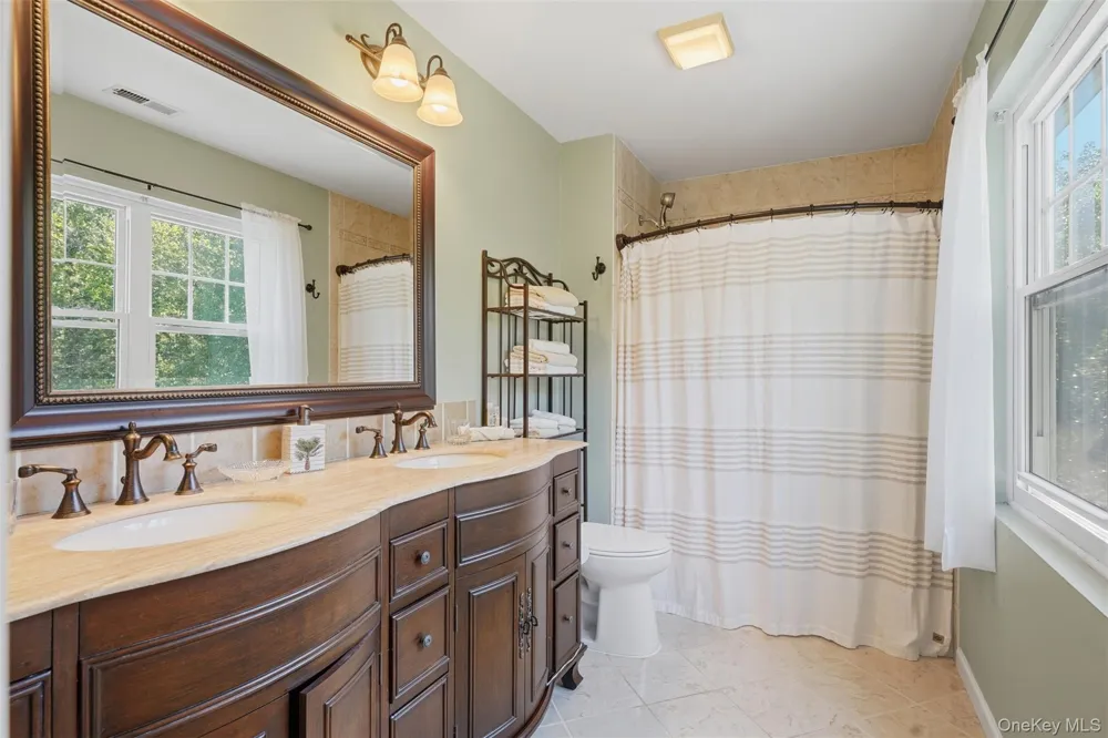 48 Reynolds Road Poughquag, NY 12570