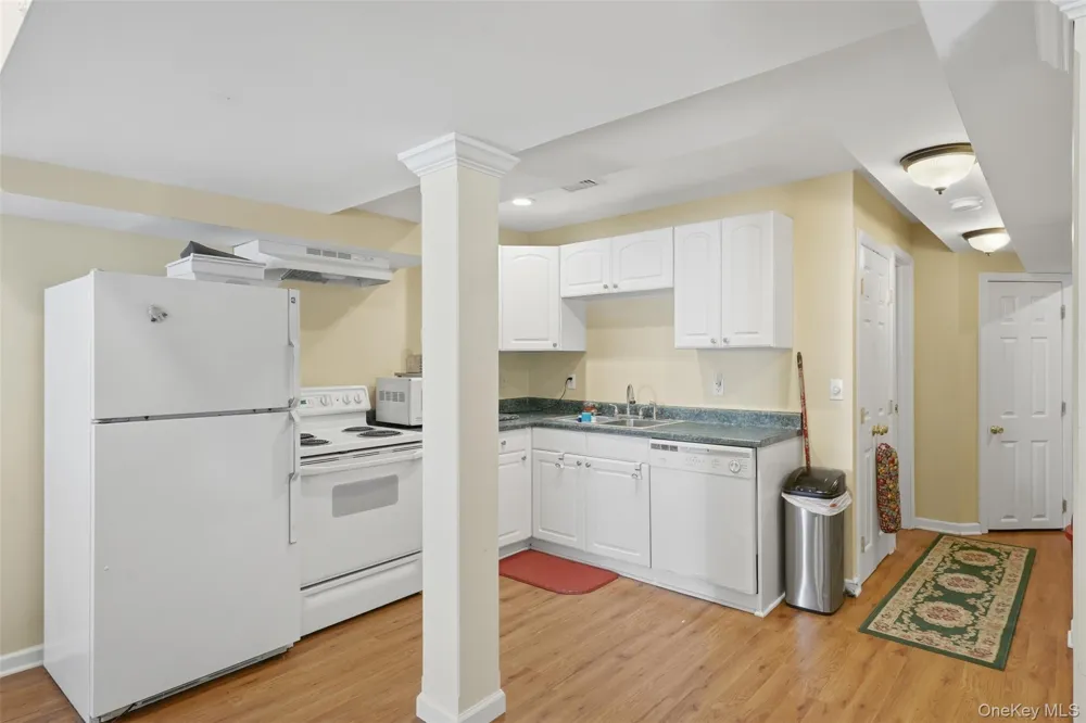 48 Reynolds Road Poughquag, NY 12570