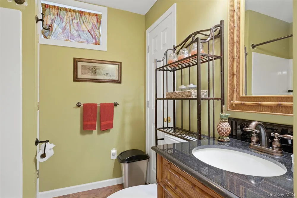 48 Reynolds Road Poughquag, NY 12570